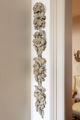Lot 7 - A group of carved and pierced oak wall appliqués