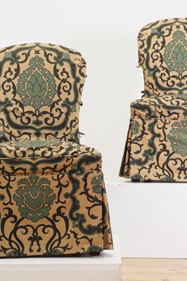 Lot 41 - A pair of George III-style mahogany side chairs
