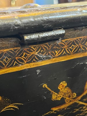 Lot 22 - An export black-lacquered writing box