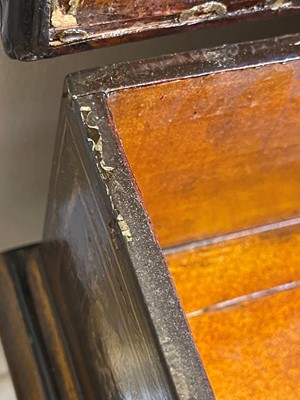 Lot 22 - An export black-lacquered writing box
