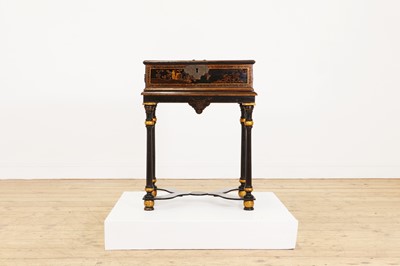 Lot 22 - An export black-lacquered writing box