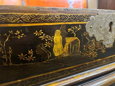 Lot 22 - An export black-lacquered writing box