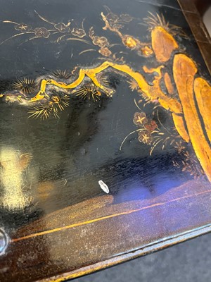 Lot 22 - An export black-lacquered writing box