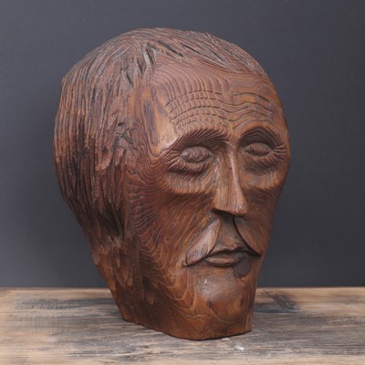 Lot 512 - A chip-carved and polished-oak folk art bust