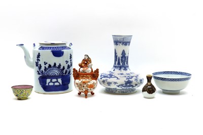 Lot 110 - A group of Chinese and Japanese miscellaneous