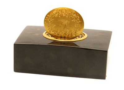 Lot 329 - A Swiss musical snuff box