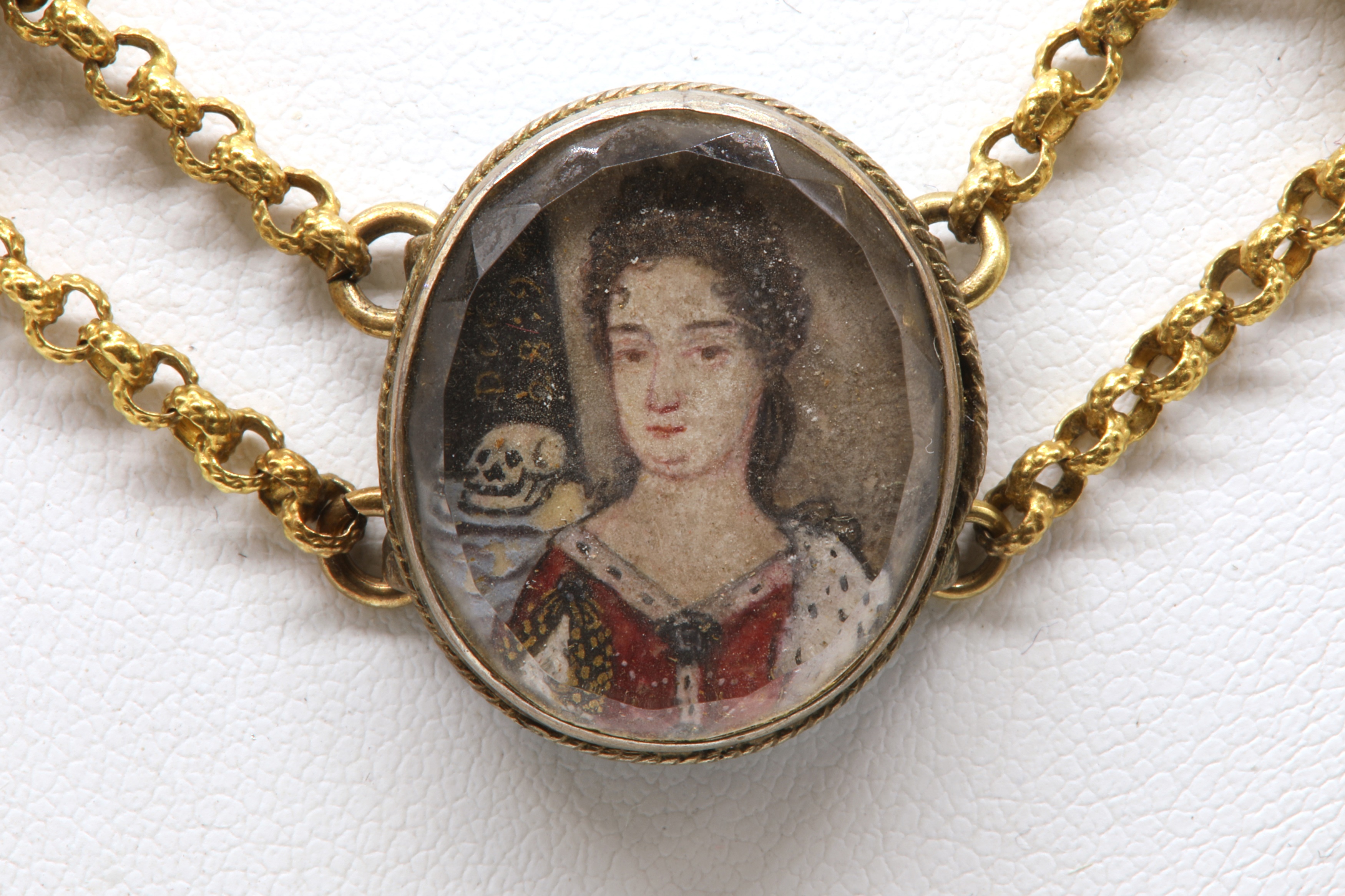 Discoveries 2: Our Best Jewellery Find - A Rare 17th-18th century Moroccan  Enamelled Gold Necklace - Michael Backman Ltd