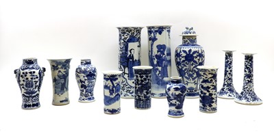 Lot 109 - A collection of Chinese blue and white vases