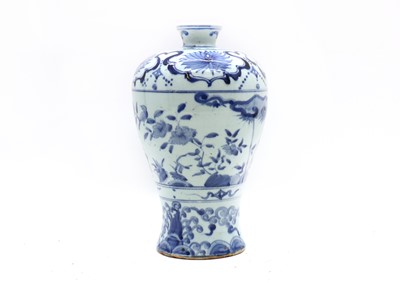 Lot 102 - A Chinese blue and white meiping vase