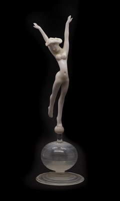 Lot 204 - An Istvan Komaromy lampwork glass figure