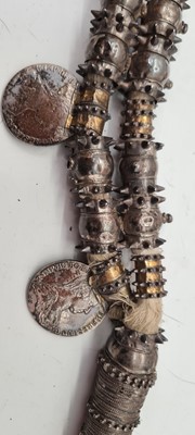 Lot 76 - An Omani silver Marriyah necklace