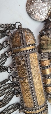 Lot 76 - An Omani silver Marriyah necklace