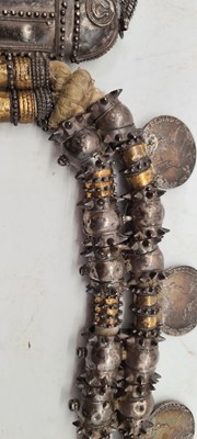 Lot 76 - An Omani silver Marriyah necklace