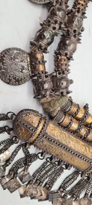 Lot 76 - An Omani silver Marriyah necklace