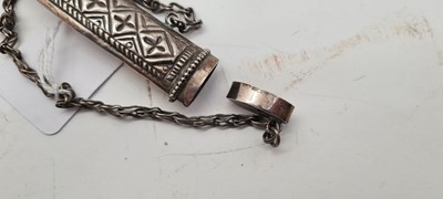 Lot 74 - An Omani silver powder horn