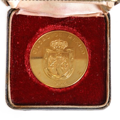 Lot 212 - Medals, Mexico