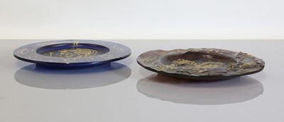 Lot 474 - Two Daum molten glass plates 'Triomphe' and 'Ceci n'est pas une Assiette'