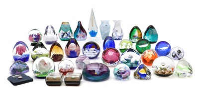 Lot 189 - A collection of boxed Caithness glass paperweights