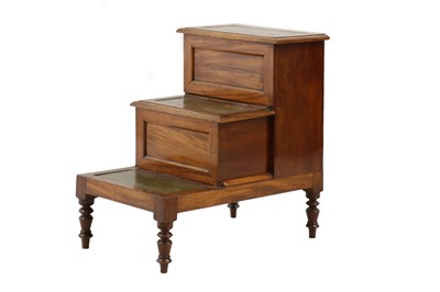 Lot 422 - A mahogany step commode