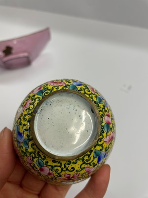 Lot 84 - A Chinese painted enamel tea bowl and tray