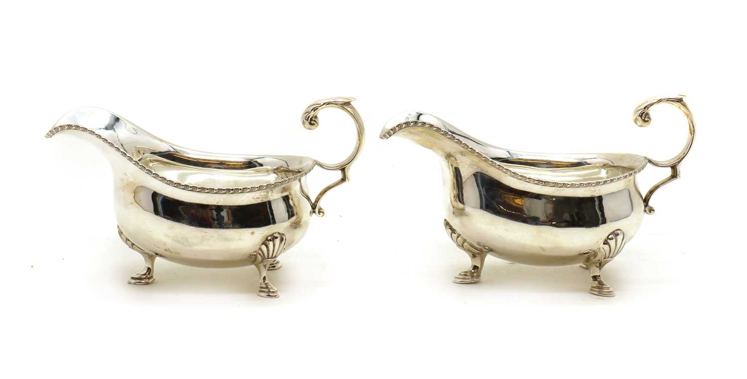 Lot 14 - A pair of silver sauceboats
