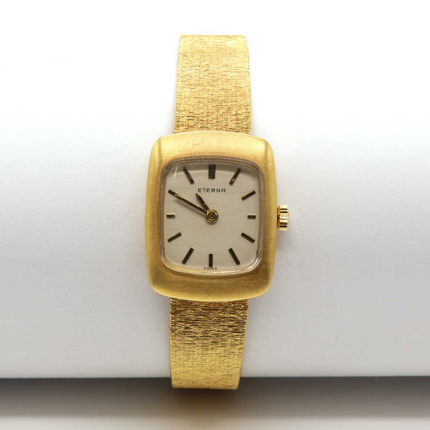 Lot 550 - A ladies' 18ct gold Eterna mechanical watch,