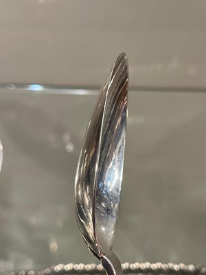 Lot 105 - A William III East Anglian provincial silver trefid spoon