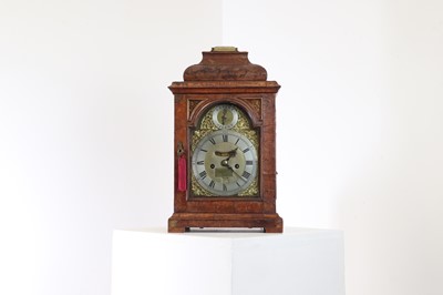 Lot 382 - A walnut bracket clock