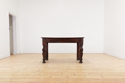 Lot 348 - An oak side table