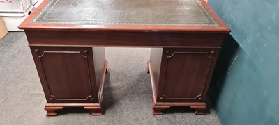 Lot 428 - A Victorian pedestal desk