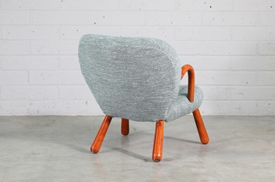 Lot 263 - A Swedish 'Clam' chair