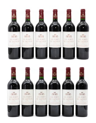 Lot 122 - Les Forts de Latour, Pauillac, 1997 (12, OWC)