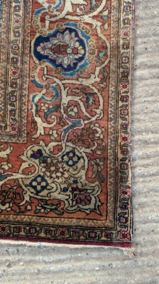 Lot 330 - An Isfahan rug