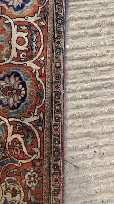 Lot 330 - An Isfahan rug