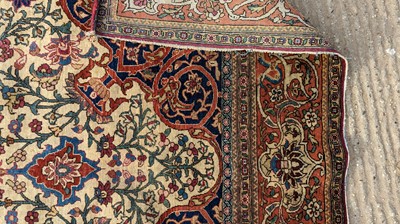 Lot 330 - An Isfahan rug
