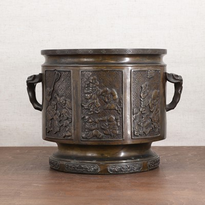 Lot 218 - A Japanese bronze jardinière