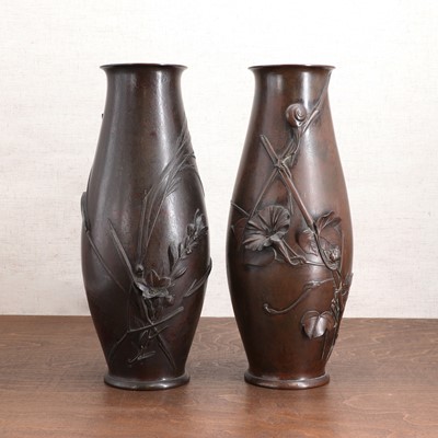 Lot 281 - A pair of Japanese bronze vases