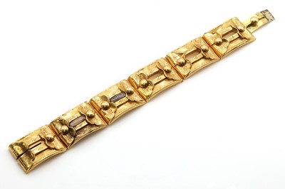 Lot 40 - A Victorian rectangular plaque link bracelet, c.1850