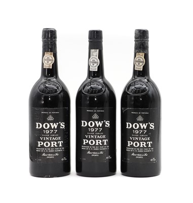 Lot 187 - Dows, Vintage Port, 1977, Silver Jubilee (3)