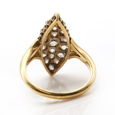 Lot 79 - An Edwardian marquise shaped diamond cluster ring