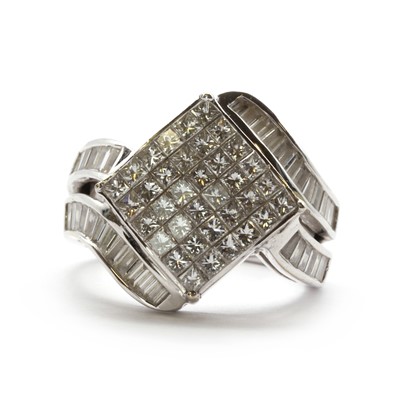 Lot 86 - A white gold multi stone diamond ring