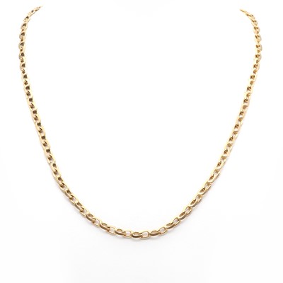 Lot 389 - A 9ct gold fancy rolled and filed trace chain