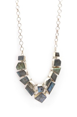 Lot 135 - A multi-stone silver and labradorite necklace