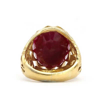 Lot 197 - A 9ct gold amethyst ring