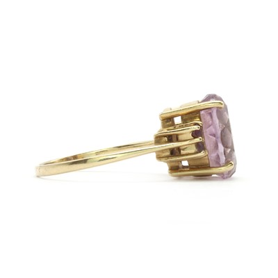 Lot 197 - A 9ct gold amethyst ring