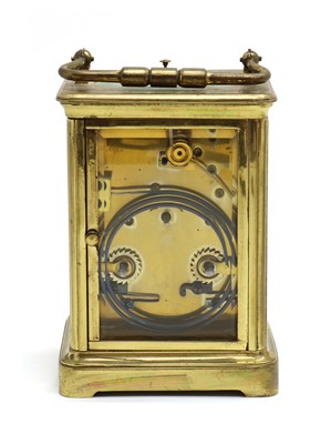 Lot 158 - A brass repeater carriage clock