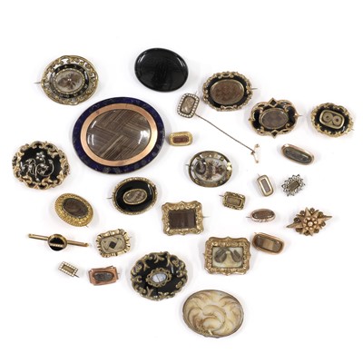 Lot 208 - A collection of 27 Georgian and Victorian memorial brooches