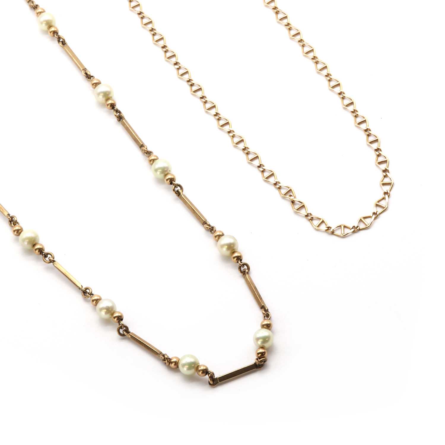 Lot 216 - Two 9ct gold chains