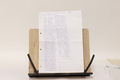 Lot 19 - TV STARS, 751 SIGNATURES