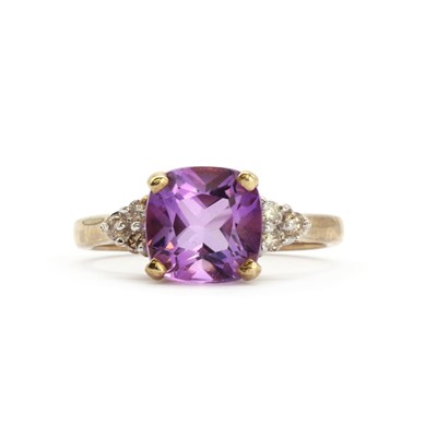 Lot 130 - A 9ct gold amethyst and diamond ring